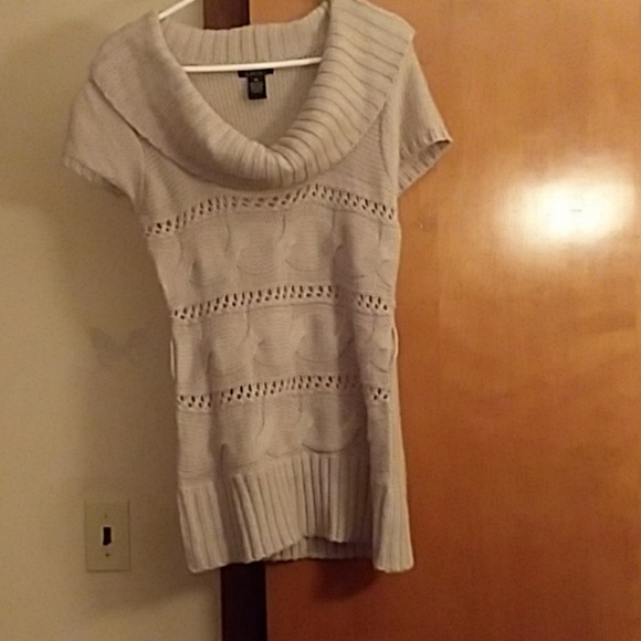 Sweater - Picture 2 of 3